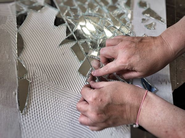 MakingArtTrails's tweet photo. There are lots of different techniques adopted by our trail artists to create their artwork, here are some behind the scenes shots of #ArtistsAtWork
https://t.co/8eJmo31Jkh https://t.co/z0eF0TLahk