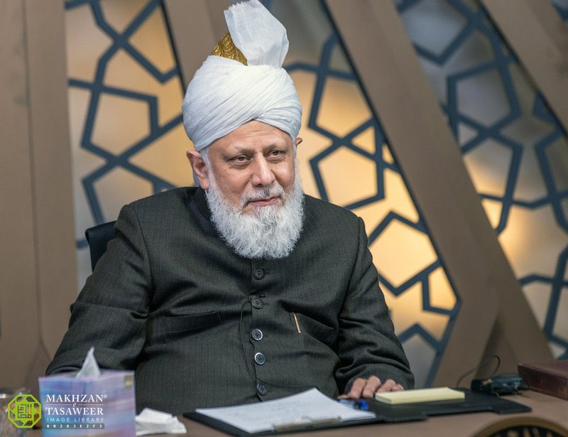 📢 LATEST: Exemplary model of Prophet Muhammad (sa) & prayers for Yemen, Pakistan and Palestine 🇾🇪🇵🇰🇵🇸 During his Friday Sermon, delivered on 10 May 2024, Hazrat Mirza Masroor Ahmad, Khalifatul Masih V (aa) said: “[The example of the Holy Prophet Muhammad (sa)] is the pinnacle…