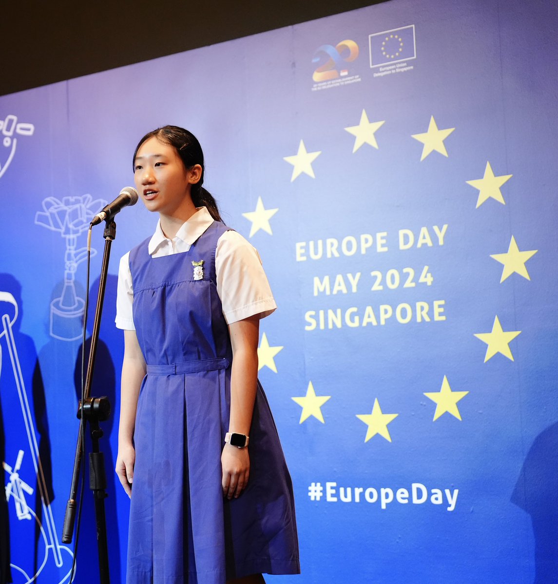 Today #TeamEurope in Singapore celebrates #EuropeDay2024 🇪🇺🇸🇬 Delighted to welcome Minister Chee Hong Tat as Guest of Honour. Thank you to our partners and sponsors & all friends of Europe for joining us this evening. #EUDiplomacy