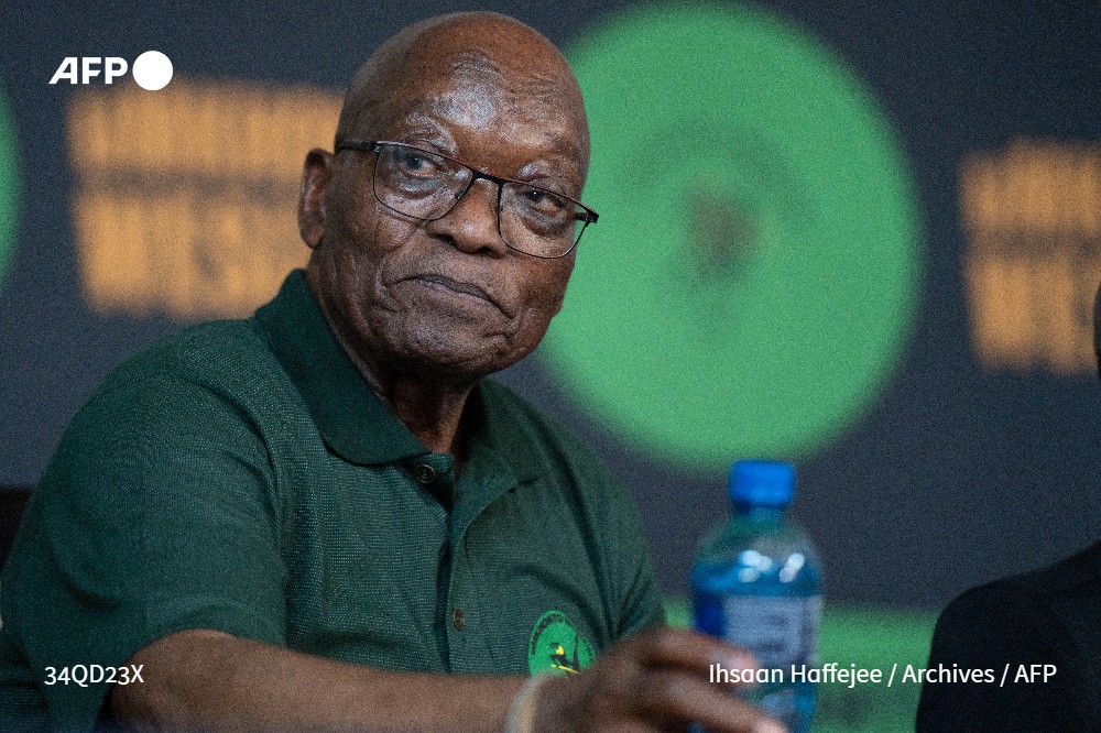 🇿🇦 La plus haute cour sud-africaine examine ce vendredi un recours sur l'éligibilité de l'ancien président Jacob Zuma, question cruciale à moins de trois semaines d'une élection qui s'annonce comme la plus serrée depuis trente ans #AFP ➡️ u.afp.com/5Wc6