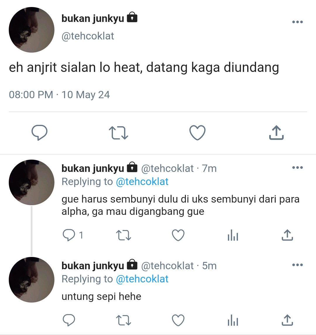 feyluxy's tweet photo. harukyu onetweet fanfiction 🔞 a/b/o verse.

cw // nsfw , vulgar words, harsh word 

niatnya bersembunyi dari para alpha, namun siapa sangka ia terperangkap dengan satu alpha? https://t.co/Bkimyjw80S