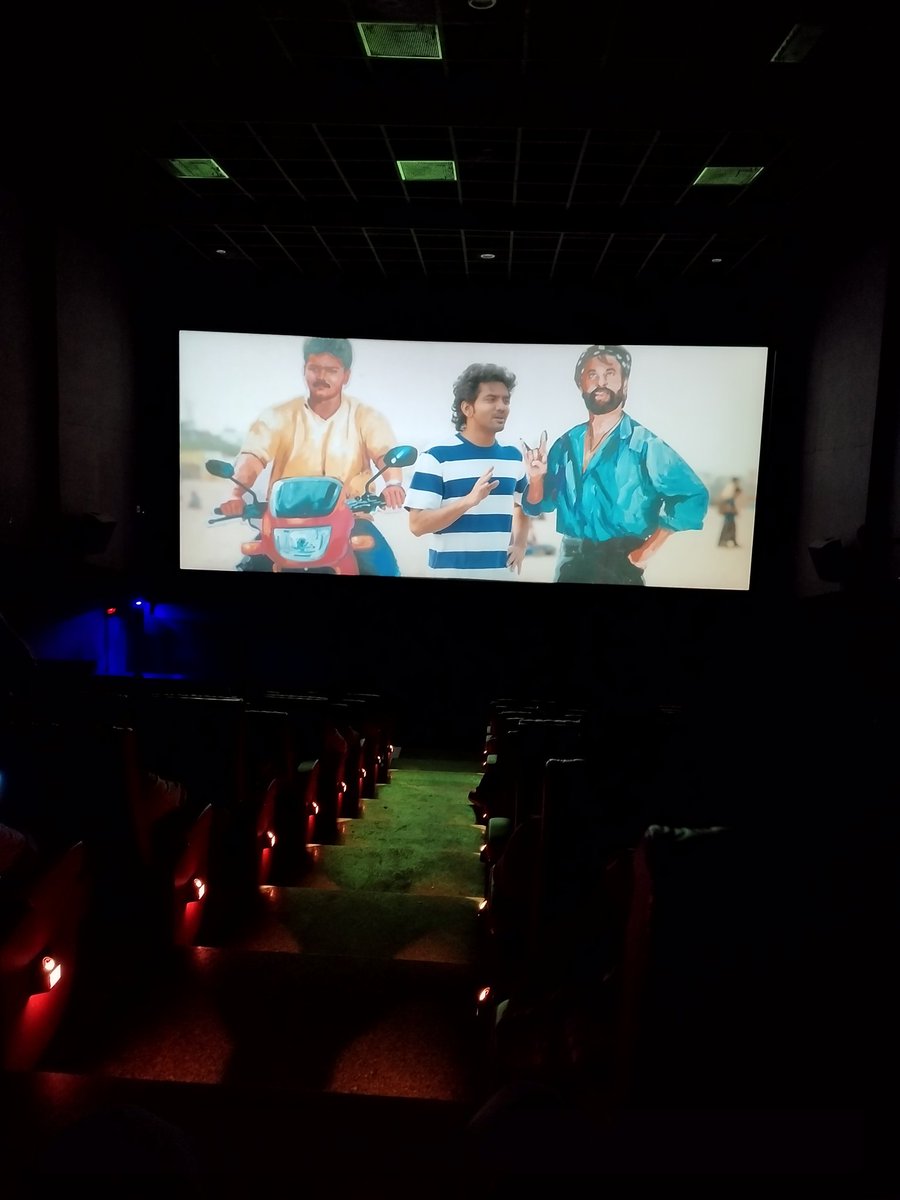 cinemaismyhope's tweet photo. Showtime - #Star ⭐
#StarFDFS #StarMovie
#Kavin #YuvanShankarRaja https://t.co/6ISMU8tajl