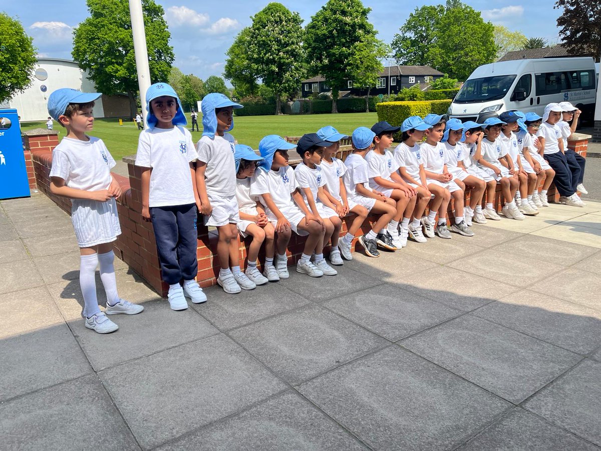 Our intrepid Year 1 explorers have been making the most of the sunshine this week.  They have been looking at Northwood's notable landmarks and what they represent. 🌞🌻

#summerwalks
#busyboys