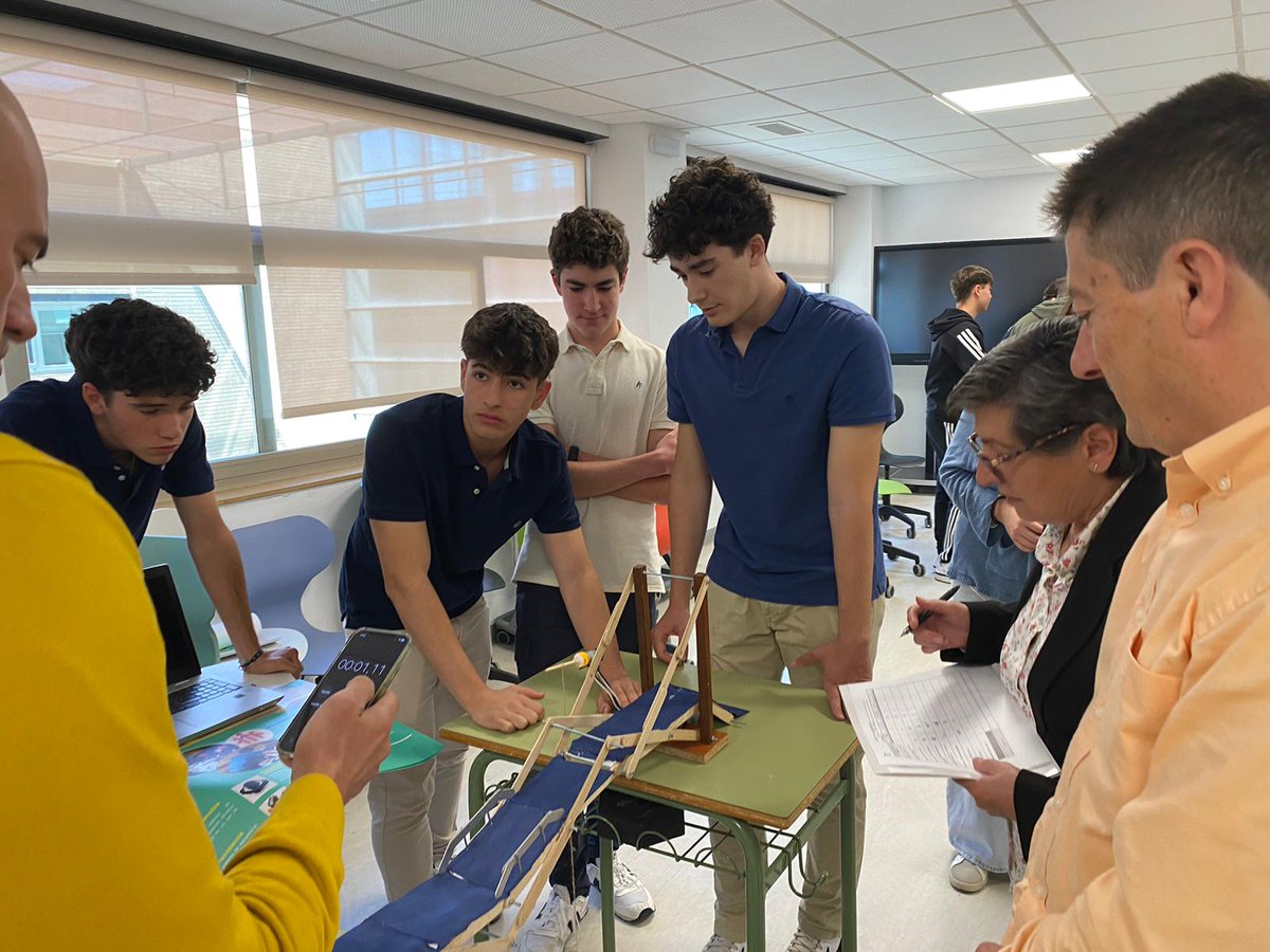 UEx (@infouex) on Twitter photo 📢III Olimpiada Regional de Ingenierías Industriales en <a href="/eii_uex/">E.II.II. UEx</a>
✅El evento contó con 88 participantes (estudiantes de bachillerato, ESO y FP) en 22 equipos
ℹ️🏆 Consulta los ganadores en la noticia
unex.es/organizacion/s… 📢III Olimpiada Regional de Ingenierías Industriales en <a href="/eii_uex/">E.II.II. UEx</a>
✅El evento contó con 88 participantes (estudiantes de bachillerato, ESO y FP) en 22 equipos
ℹ️🏆 Consulta los ganadores en la noticia
unex.es/organizacion/s…
