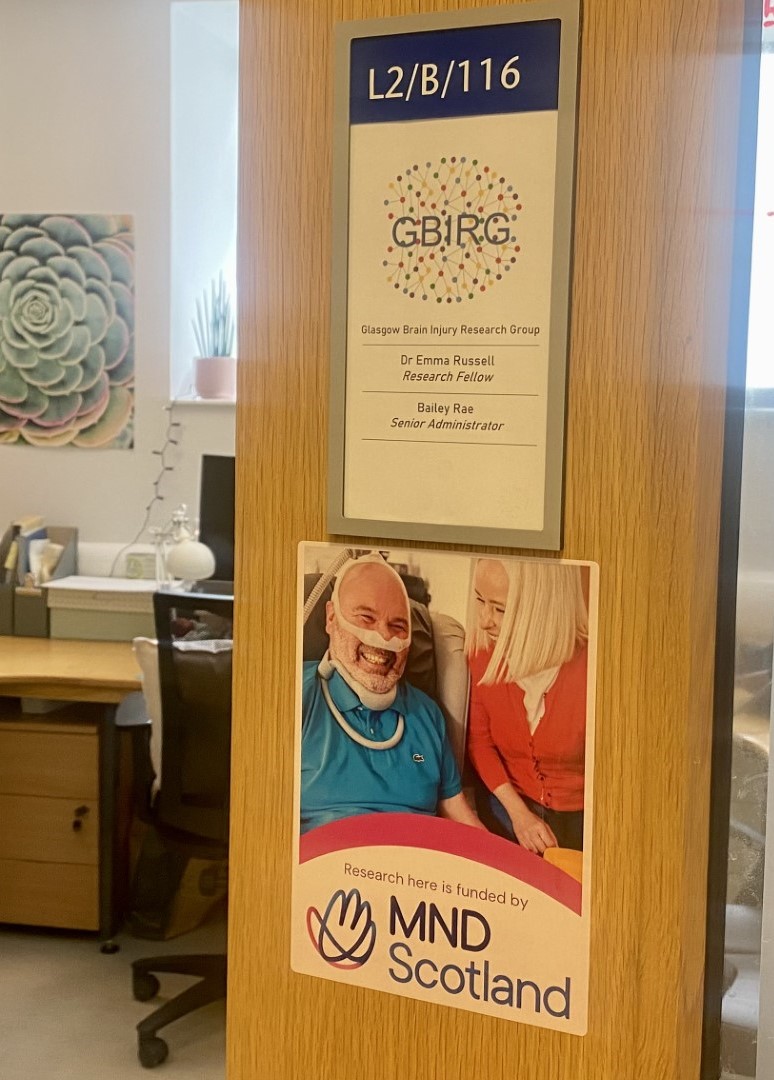 Glasgow Brain Injury Research Group (@glasgowtbi) on Twitter photo Absolutely thrilled with our new door decoration!! Thank you <a href="/MNDScotland/">MND Scotland</a> for your continued support of essential research 🥳🥰🧠👩🔬
@UofGPsychNeuro <a href="/WillStewNeuro/">Dr Willie Stewart</a> Absolutely thrilled with our new door decoration!! Thank you <a href="/MNDScotland/">MND Scotland</a> for your continued support of essential research 🥳🥰🧠👩🔬
@UofGPsychNeuro <a href="/WillStewNeuro/">Dr Willie Stewart</a>