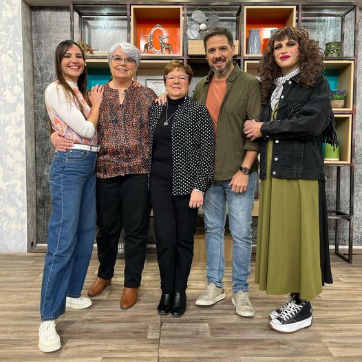 ¡Estamos al AIRE!💪 Hoy los esperamos con un programa especial de #VamoArriba y recibimos a las mamás de <a href="/FedePazOk/">FedePaz</a>, <a href="/LetiFerFei/">Leti Fernández Feijoo</a> y a Ruselda 🥰😂 

¡Imperdible! Ahora por la pantalla de <a href="/Canal4_UY/">Canal 4</a> 📺