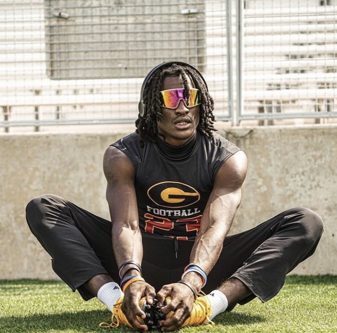 Former Grambling State cornerback Donald Lee has committed to UAB. The 6-foot-3 Texas native had two interceptions for Grambling last season. 247sports.com/player/donald-…