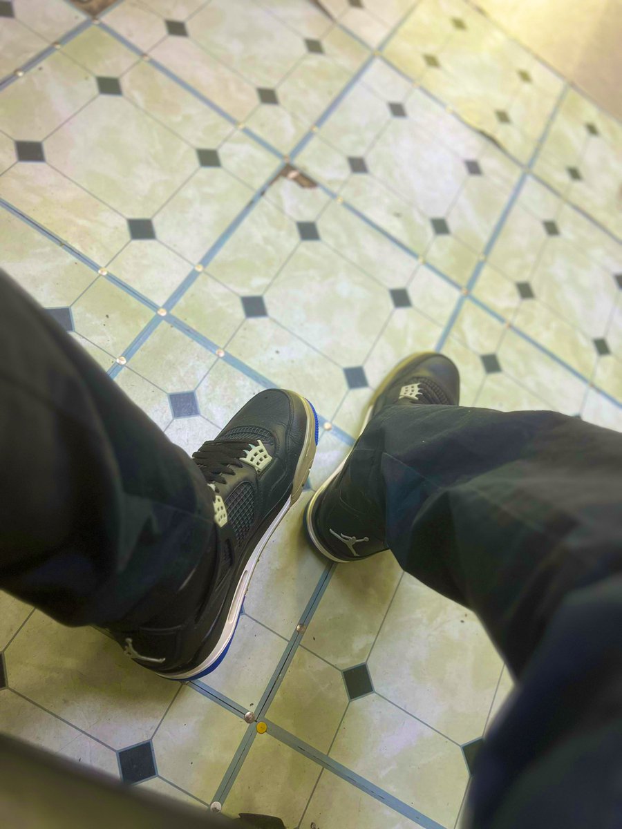 It’s Friday In The Office it’s Raining 🌧️ What Up Doe #KOTD #WDYWT #HeatCheck