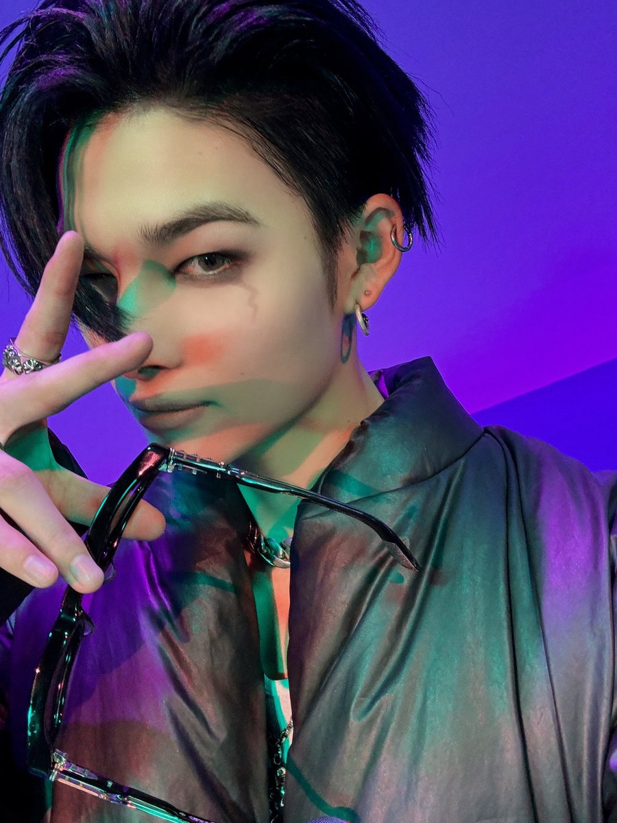 ENHYPEN's tweet image. [#오늘의ENHYPEN] 쿵쿵 올드스쿨 힙합 추는 아기 오리 날아다닙니다. 🐥 즐겁게 준비한 아오먼 잘 보셨나요? 두고두고 많이 봐주세요🤭 #240510 @ Artist Of The Month