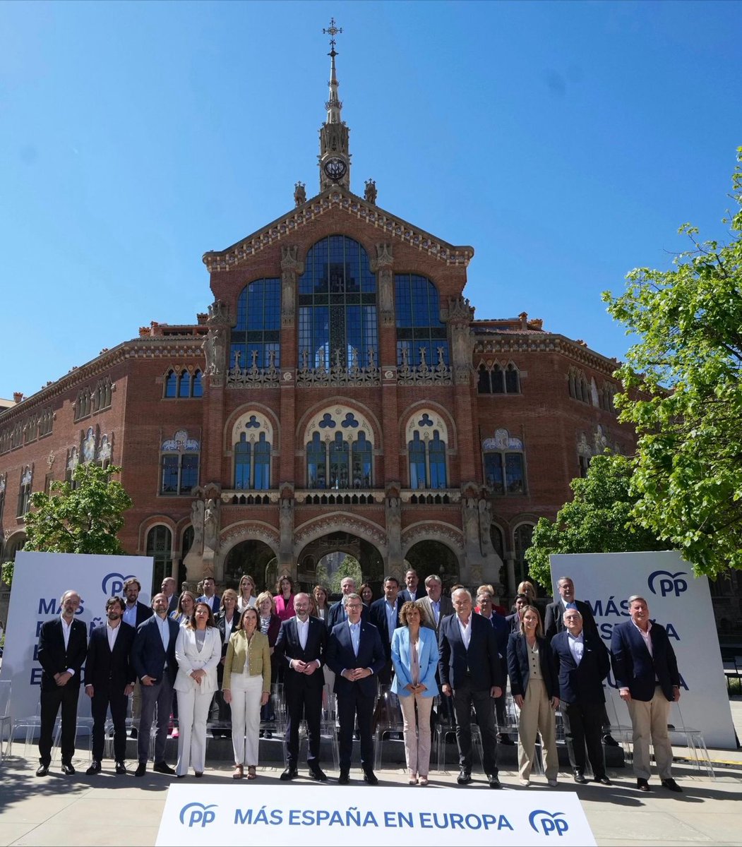 La candidatura del PP al Parlamento Europeo @ppegrupo. Nuestro apoyo a @alejandroTGN que representa el cambio y la verdadera normalización de Cataluña, el reencuentro con la legalidad y la salida a esta espiral de decadencia a la que el nacionalismo condena a la sociedad catalana