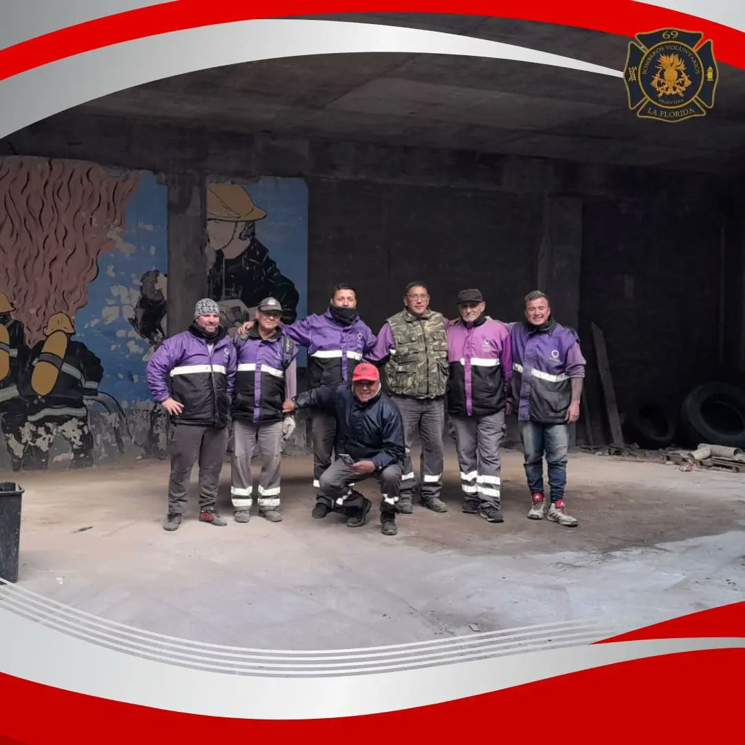 bvlaflorida's tweet photo. Durante la mañana de hoy, el Director de dicha Base Guillermo Arriolla, junto su equipo y maquinaria nos brindaron la especial colaboración para la extracción de material en desuso y escombros generados por las obras en la Institución, muchísimas gracias por la dedicada atención. https://t.co/uvv62V67Jj