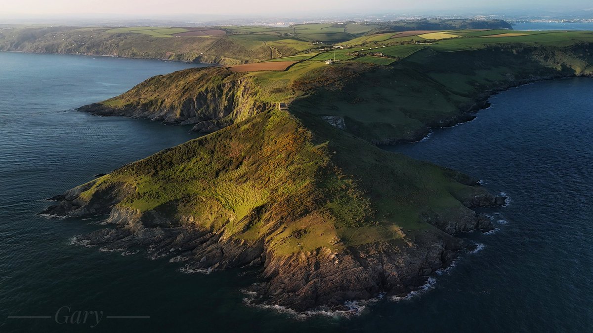 gazeaton61's tweet photo. Late evening aerial photos of the beautiful Rame Headland and sitting proudly the St Michael Chapel. This was first licensed for Mass in 1397.  The Natural site was used for a promontory Fort (cliff castle) in the iron age. #myphotos #mini4pro #ramehead #Cornwall https://t.co/IQlARsDQjw