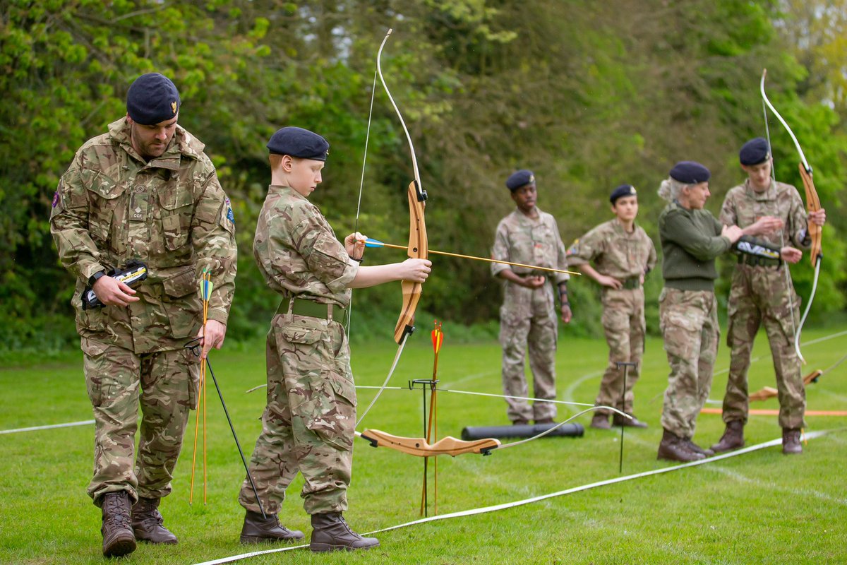 Cadets taking their first steps into the exciting world of archery <a href="/AltonSchool1938/">Alton School</a>, huge thanks to <a href="/CadetsinSchools/">Combined Cadet Force Association</a> for the grant to buy equipment and train instructors. @Rodgray27 <a href="/CCFcadets/">Combined Cadet Force</a> <a href="/ArmyCadetsUK/">Army Cadets UK</a> <a href="/SydSydenham/">OC HQSE CTT</a>