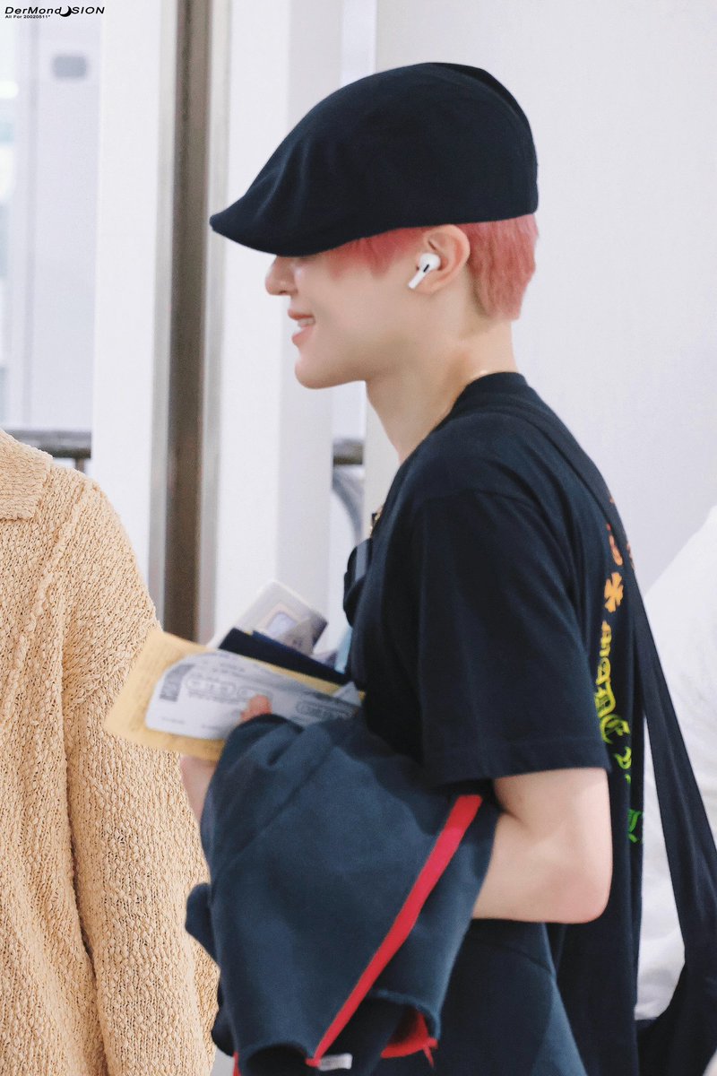 DerMond_SION's tweet photo. 20240510
NRT🛬
🫳🏻🫳🏻🫳🏻

#SION #시온 #シオン 
#NCTWISH https://t.co/umOr7DmhL0