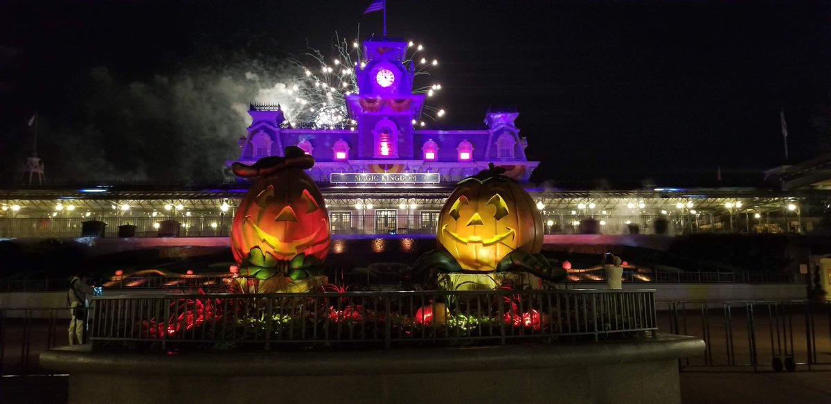 Pricing & Details Revealed for 2024 Disney's Not-So-Spooky Spectacular Dessert Party at Tomorrowland Terrace chipandco.com/pricing-detail…
