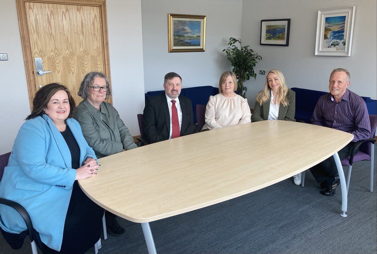 Health Minister Robin Swann met with @fosteringnet representatives and welcomed the start of Foster Care Fortnight 2024. #FCF24 ➡️Find out more at @HSCAdopt_Foster or at: adoptionandfostercare.hscni.net/getintouch/