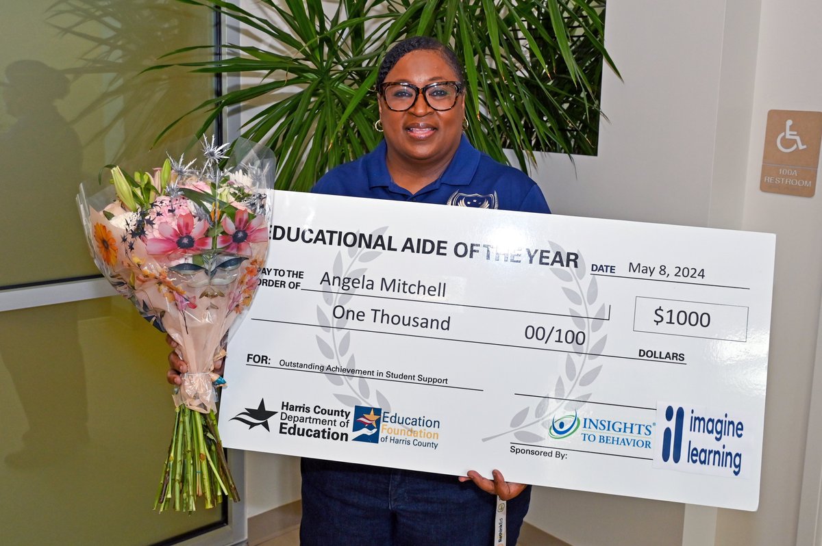 Had the pleasure to capture our #TeamHCDE Teacher of the Year and Educational Aide of the Year being surprised with the news. Congratulations and thank you for serving Harris County learners.

Teacher - Aurick Smither, Highpoint
Aide - Angela Mitchell, ABS East
#BeTheImpact 🎉