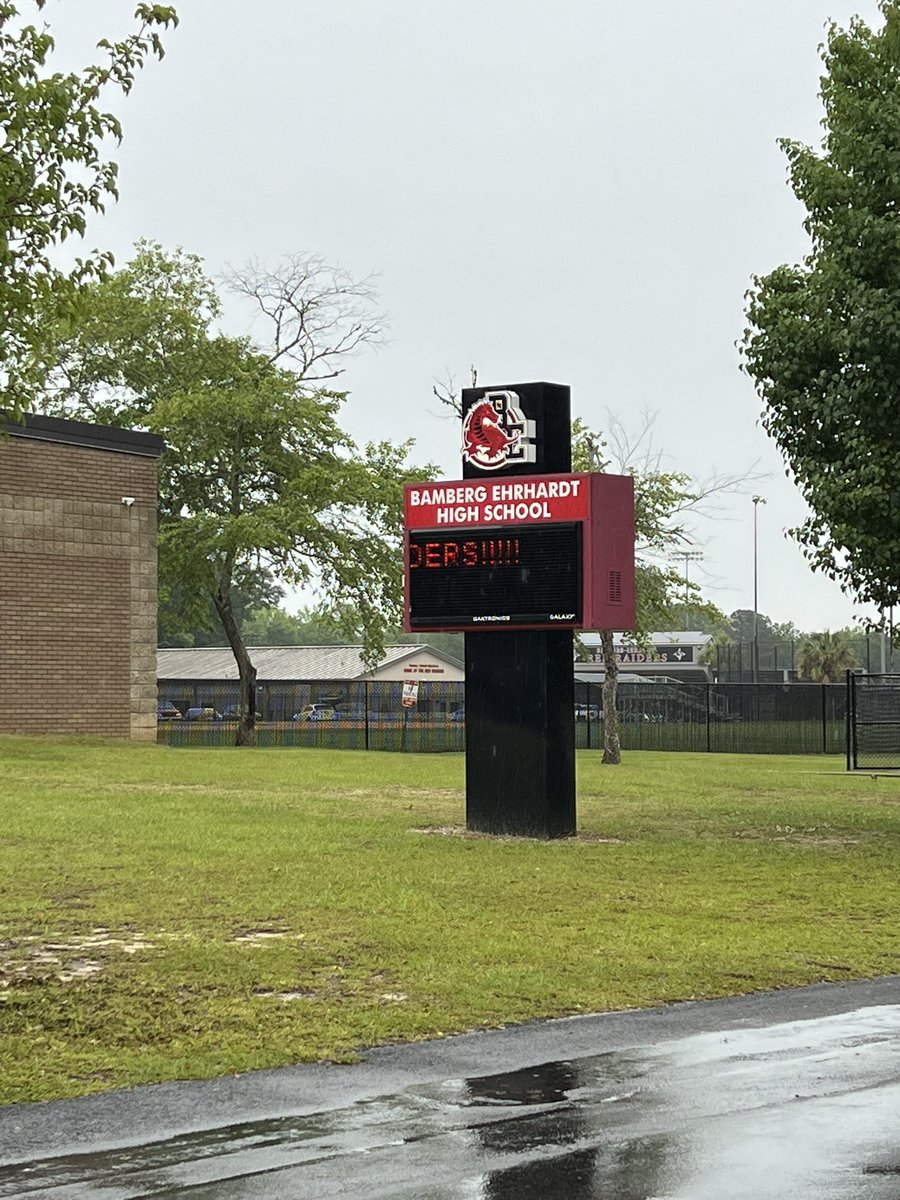 📍@BE_RedRaidersFb Big thanks to Coach Crosby for letting me stop by today!