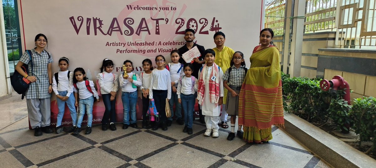 Iamankitlall's tweet photo. Thrilled to share that my Grade 1-2 kids snagged second prize in an Interschool competition in GD Goenka, Esst! 🏆 Such a proud moment and an amazing experience for them. #Proudteachers #InterschoolCompetition #SecondPrize @ashokkp @y_sanjay @pntduggal @ShandilyaPooja https://t.co/AFsxWZO1mA
