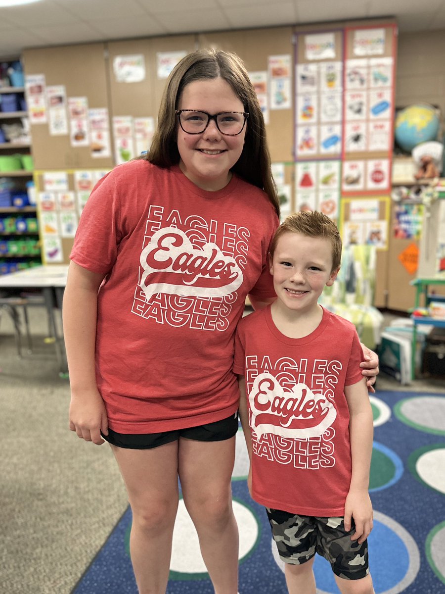Matching and cute little eagles on a FriYAY morning!! 🦅♥️🎉 @HumbleISD_ESE #eseSOAR