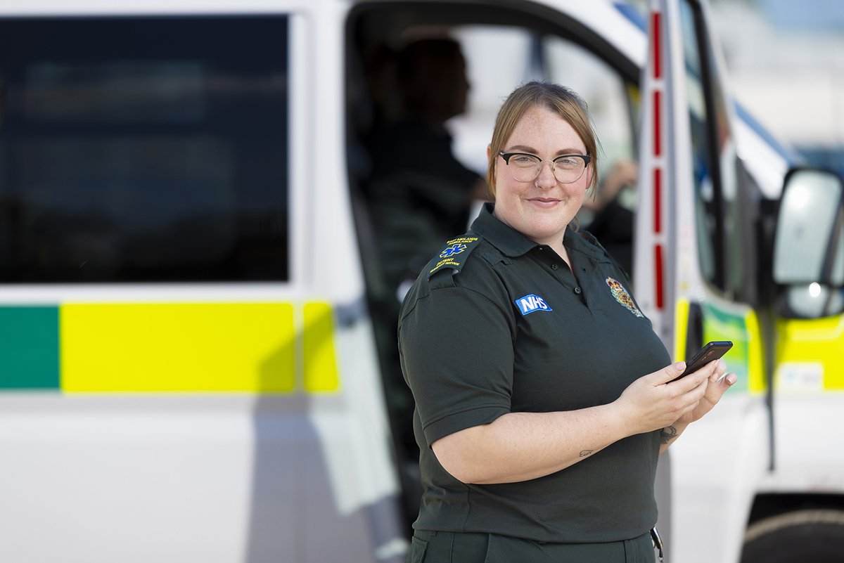 New job opportunities with Team EMAS: 🔹 Fleet Driver/Cleaner 🔹 Domestic Cleaner 🔹 Senior Infrastructure & Systems Engineer 🔹 Emergency Medical Advisor (999 Call Handler) 🔹 Finance Manager 🔹And more Details about all current vacancies: emas.nhs.uk/join-team-emas…