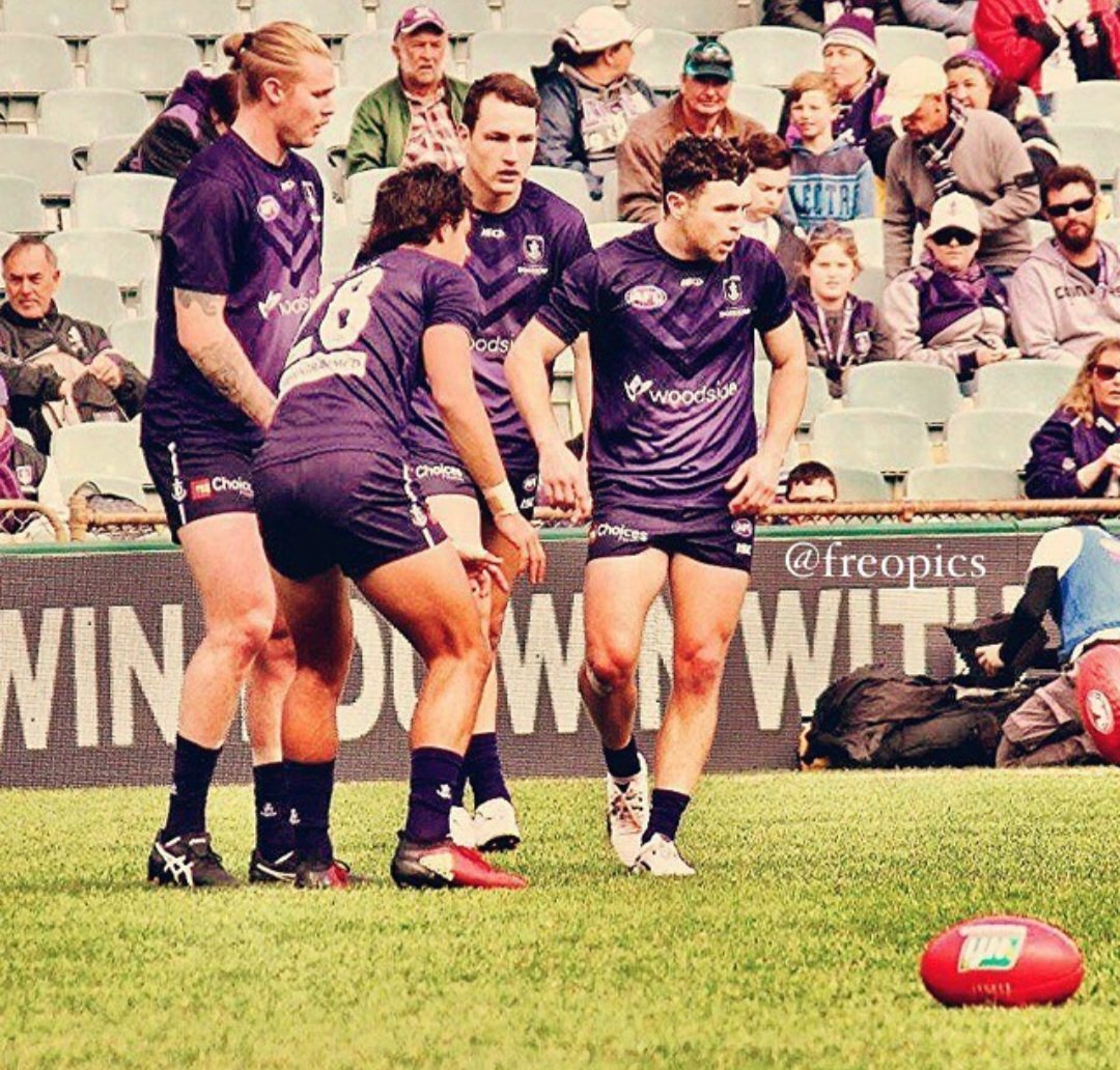 An oldie pic, taken at Subi Oval. Back in the day when you had very basic filters for your phone. 4 top blokes right there 💜 #foreverdardy