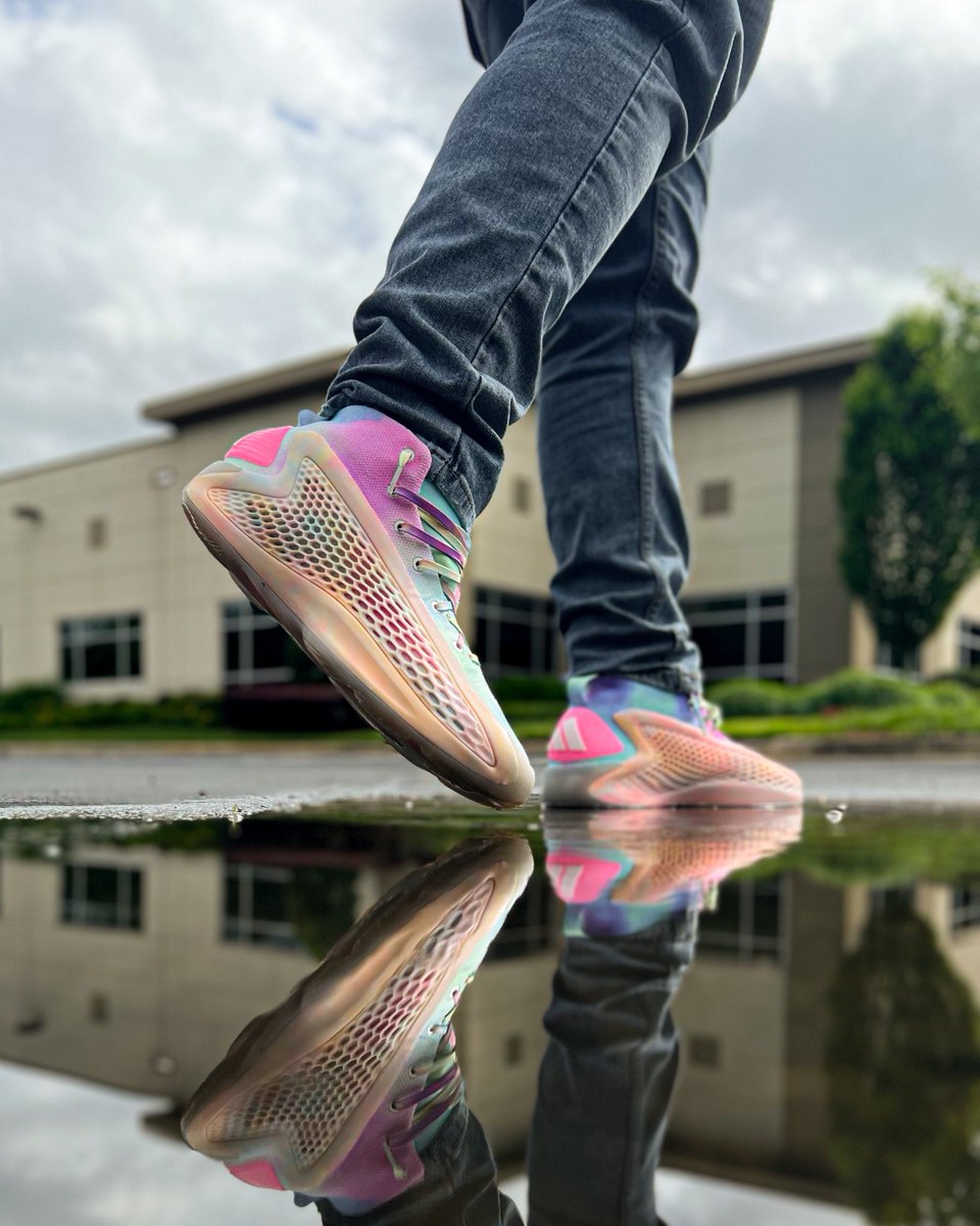 Of course I knew rain was in the forecast yesterday. How else ima get these puddles? #BelieveThat @3SSBCircuit x @adidasHoops AE1 #yoursneakersaredope #photooftheday #PhotographyIsArt #Adidas