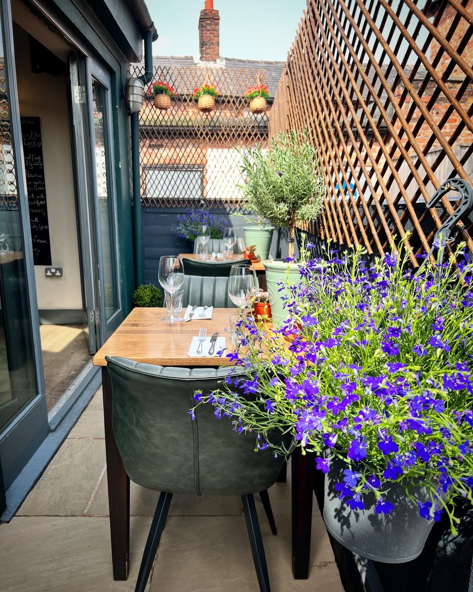 No big beer garden? No problem! We’ve been working hard this morning on our little terrace and she is looking beautiful. Spritz in the sun trap anyone?
