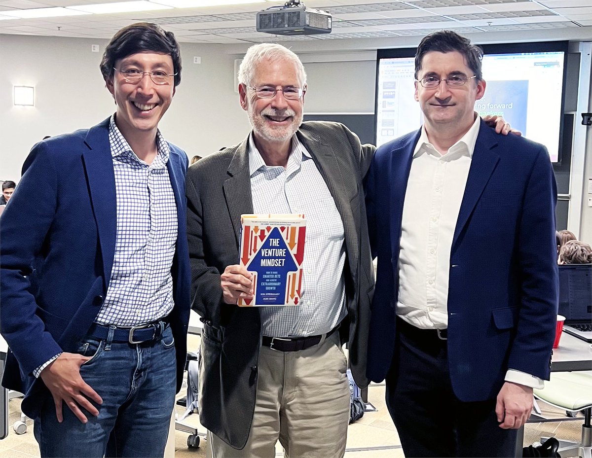 It was a great privilege to be a guest speaker at the legendary Steve Blank’s Lean Launchpad Stanford class and present snippets from The Venture Mindset book.
Thank you, Steve!

#venturecapital #startups #innovation #technology #venturemindset