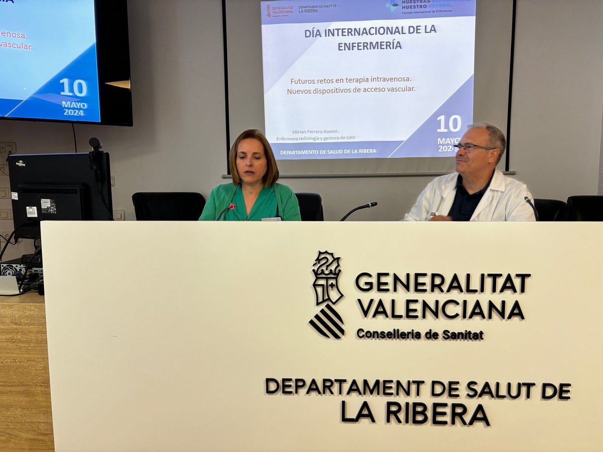 📢 El presidente del Consejo de Enfermería de la Comunidad Valenciana, (CECOVA) <a href="/enfercecova/">CECOVA</a>, Juan José Tirado <a href="/costelojj/">juanjo costelo</a>, ha participado en los actos de celebración del Día de la Enfermería que se han programado en el hospital de la Ribera.