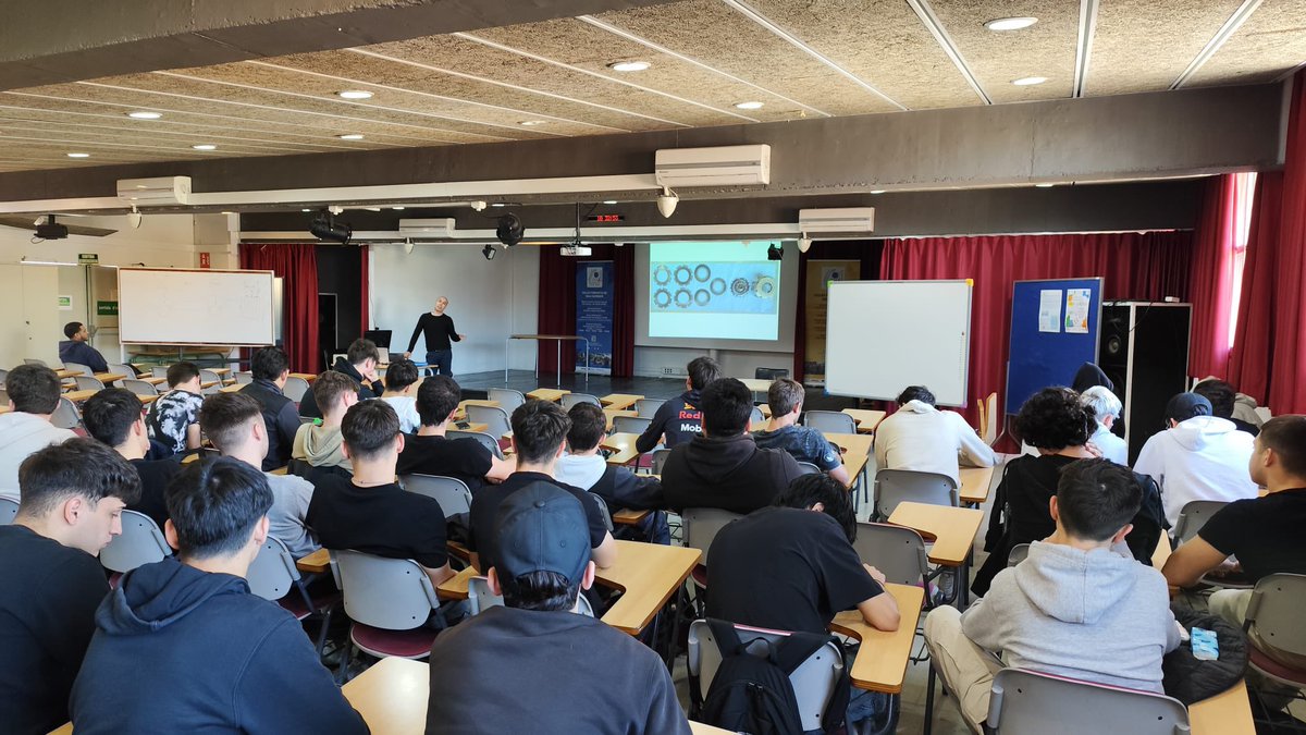 insillabanyols (@insillabanyols) on Twitter photo Aquesta setmana els alumnes de TMV <a href="/insillabanyols/">insillabanyols</a> han pogut rebre les explicacions de Guillem Estany, mecànic de competició, de com és el món de la competició i les seves sortides professionals. Ha sigut un plaer i agraïm al Guillem la seva participació. <a href="/fpdualCAT/">FP dual Catalunya</a> <a href="/fp_empresa/">FPEmpresa</a> Aquesta setmana els alumnes de TMV <a href="/insillabanyols/">insillabanyols</a> han pogut rebre les explicacions de Guillem Estany, mecànic de competició, de com és el món de la competició i les seves sortides professionals. Ha sigut un plaer i agraïm al Guillem la seva participació. <a href="/fpdualCAT/">FP dual Catalunya</a> <a href="/fp_empresa/">FPEmpresa</a>