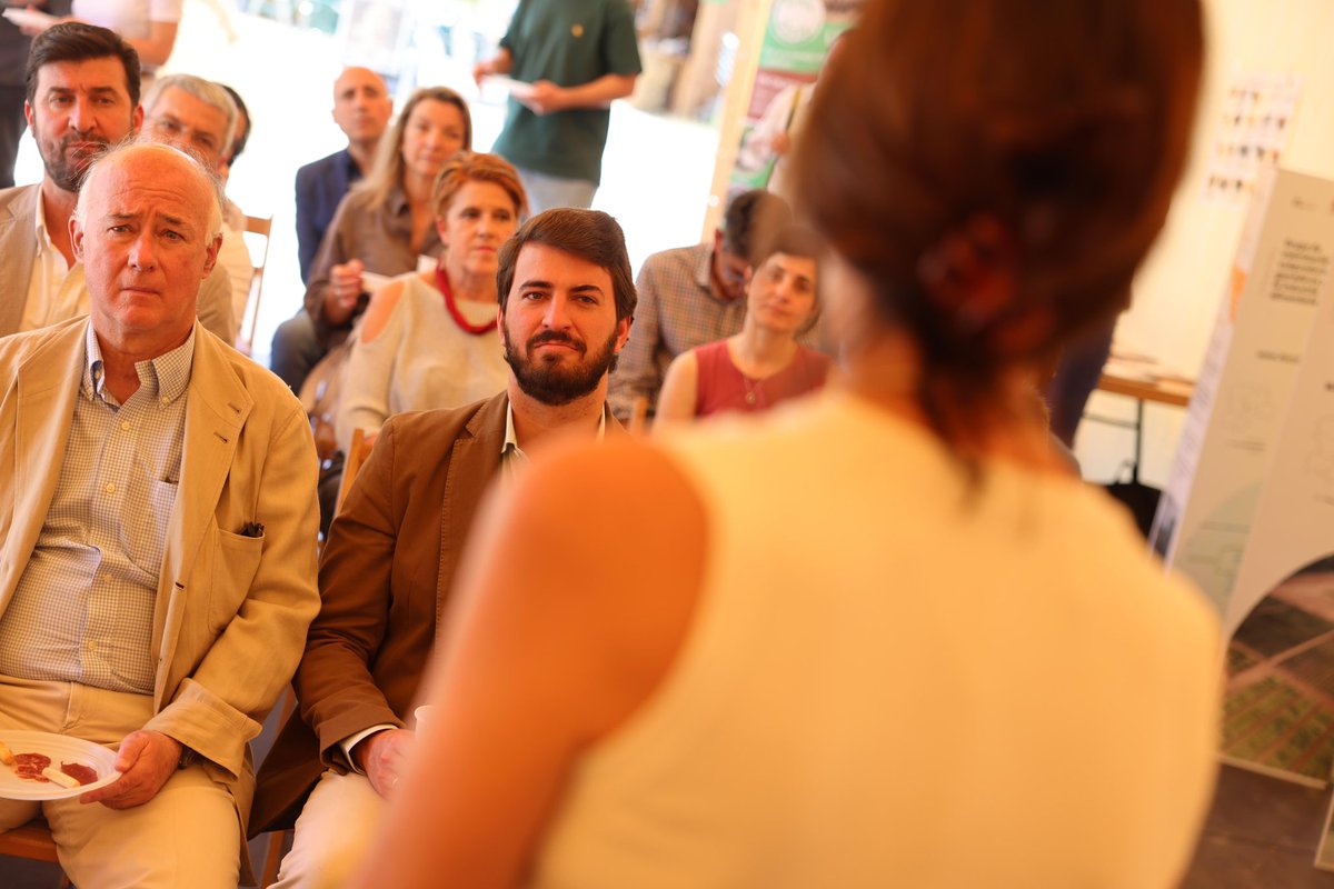 Acercamos el CAMPO a la ciudad 🌾🐂 @sicampo_AR Hasta el domingo, Castilla y León lleva una muestra de su mundo rural al @HipodromoMadrid: ganadería, agricultura, caza, artesanía, gastronomía y mucho más. ¡Acabemos juntos con la desconexión entre lo rural y lo urbano!