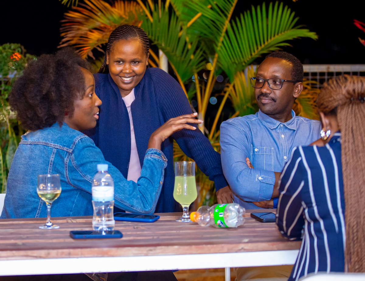 Community Drinks +1 🥳 Last night we had a great time networking and catching up with our members and their +1! It was a pleasure to see everyone, where we not only had a great time but also got to learn about @AndelaRwanda's apprenticeship program. A huge thank you to our…