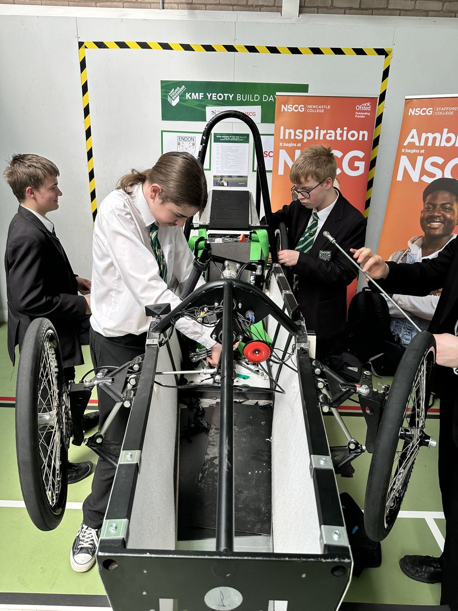 EHSDesignTech's tweet image. Our Young Engineers had an amazing day out at @SOTCollege for the build day for this years #YEOTY program from @KMF. Meeting sponsors @NSCGNewcastle building our car and even meeting Spot! @BostonDynamics finest robot dog with @MelvinPenwill