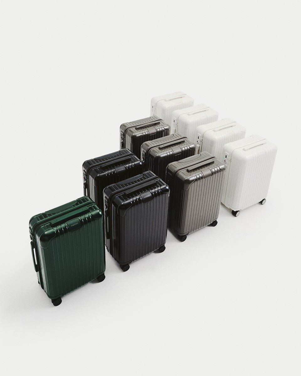 Each grooved contour of the RIMOWA Essential epitomises one of the world's most iconic suitcase designs, merging style with the promise of durability under a lifetime-guarantee. #RIMOWA #RIMOWAessential