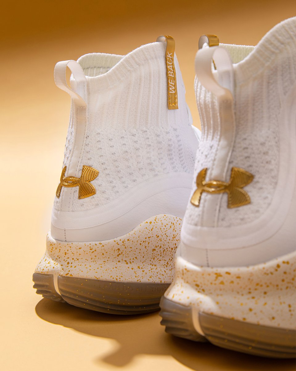 Golden Boy 🤴 The Under Armour Curry 4 'More Rings' is now available in men's sizing at Foot Locker. spr.ly/6013jat91