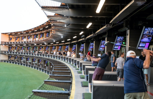 35 days to go until #EURO2024 Today's pick from my list of 100 things to do between games is a suggestion from @EnglidsAway: a session of Top Golf in Oberhausen: bit.ly/Euro2024_Topgo…