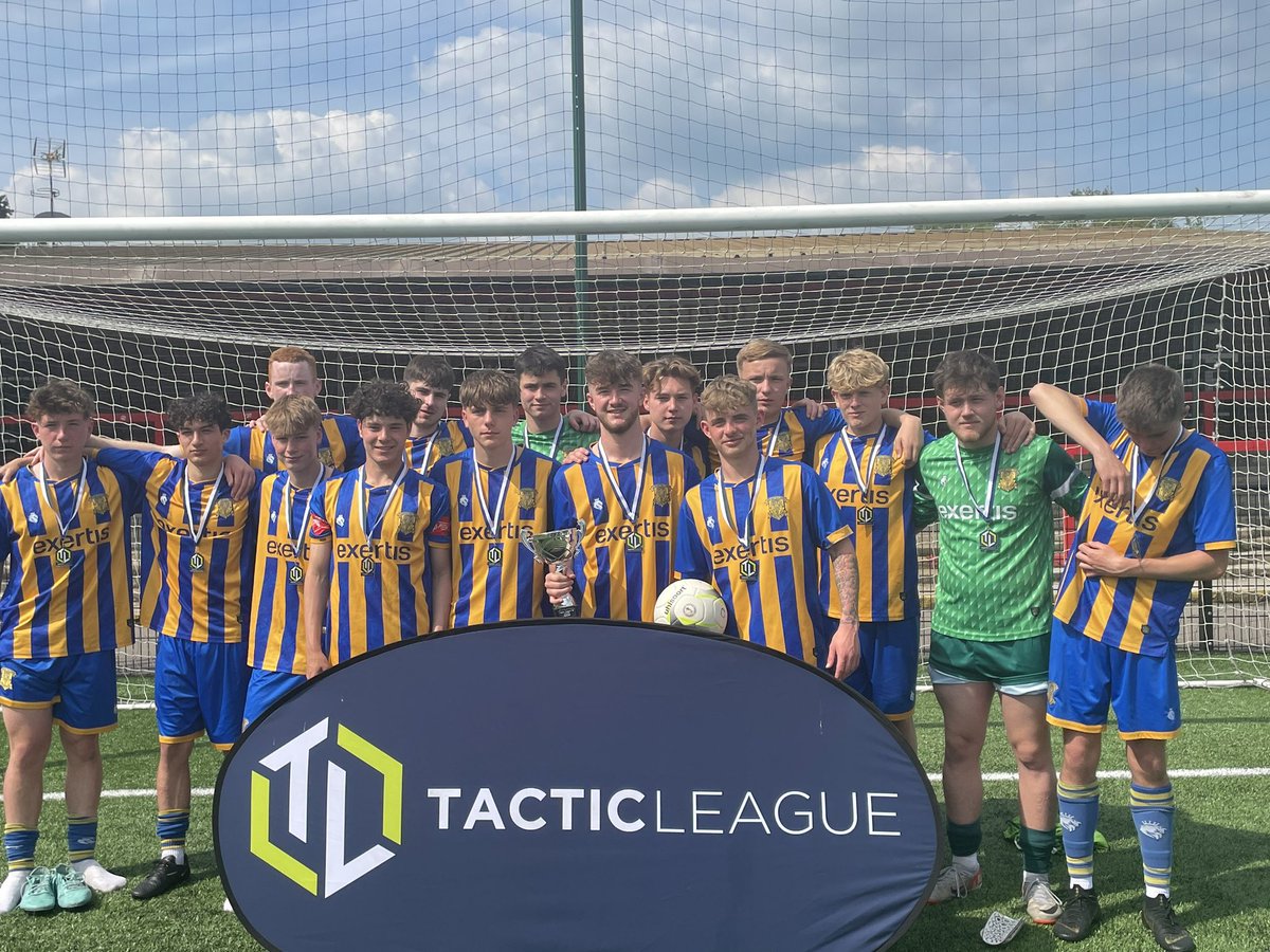 The boys gave it everything , conceding a last min goal when pushing up the GK. Credit to Elite academy for a great game. Despite the loss the boys today got presented with the league trophy from this year. What a season, thanks to all at @TacticLeague 🤝