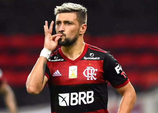 <a href="/CentralFlaNacao/">Central do Fla</a> Cobrança começa por Braz e Landim, Tite e comissão, depois medalhões titulares com baixo rendimento e pernas de pau.

Cobrar o Wesley? Tem de cobrar a negociação dele, porra, jamais futebol que ele não tem.
