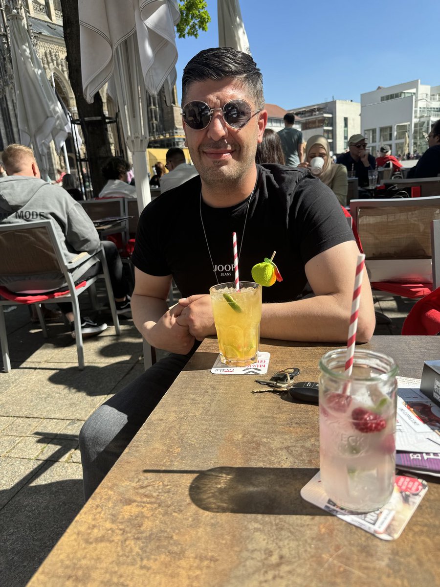Cocktail 🍹 time 🦋