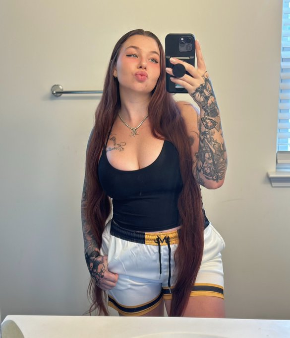 majin mommy strikes again https://t.co/GBckxceTwU