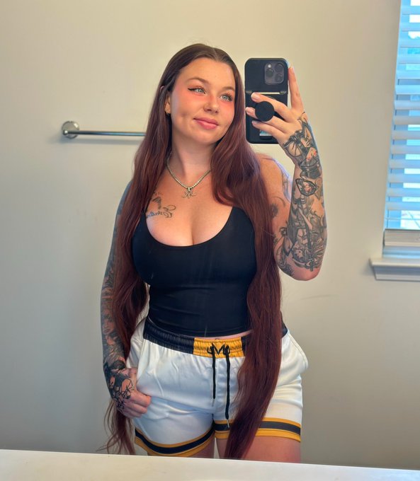 majin mommy strikes again https://t.co/GBckxceTwU