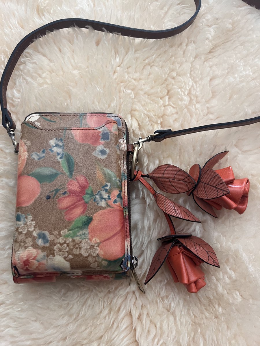 Some amazing #Gifts for #MothersDay 2024. Check out #beauty and #fashion gifts that would bring joy and smiles every day. #gift #giving #giftsforher #women #bag #purse bit.ly/3Ugoqrt