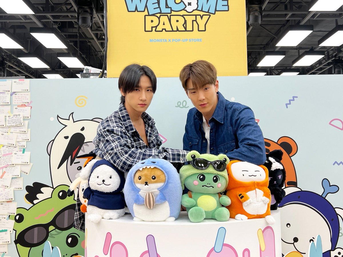 OfficialMONSTAX's tweet image. 📸
240510 #몬스타엑스 #셔누 #IM
𝐌𝐎𝐍𝐒𝐓𝐀 𝐗 X 𝗠𝗢𝗡𝗠𝗨𝗡𝗚𝗖𝗛𝗜 𝗫 
: 𝙒𝙀𝙇𝘾𝙊𝙈𝙀 𝙋𝘼𝙍𝙏𝙔🎉🎂
 
몬스타엑스와 몬뭉치엑스 멤버들의
첫 만남을 공개합니다 🥰

#SHOWNU #아이엠
#MONSTA_X #MONSTAX 
#몬뭉치엑스
#MONSTAX_POPUP
#MONMUNGCHIX_WELCOMEPARTY