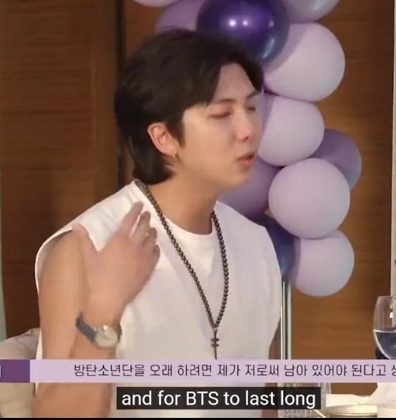 UKIYO_713's tweet photo. Okay, I've an interpretation of the mv but I can be totally wrong so reader's discretion is advised 🙈

The moment I watched the mv for the first time, I couldn't help but think of 2022 festa. He not only spoke abt the multiverse, various types of Namjoons &amp; Dr Who but also+ https://t.co/3jLTozRUzC