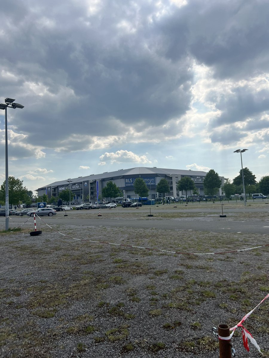 H96_Paul's tweet photo. Sieht scheiße aus https://t.co/Q8V32Pp8h5