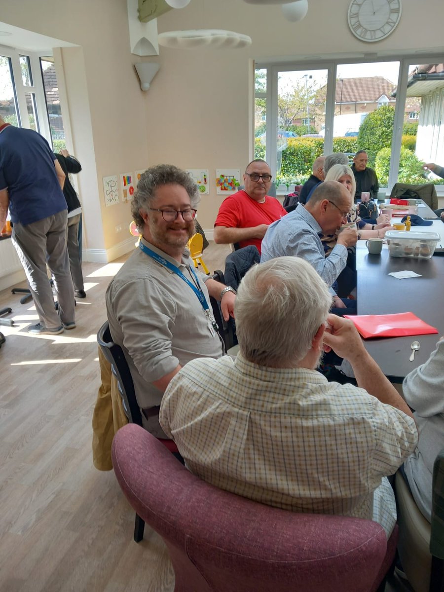 Always brilliant joining the Operation Veteran Pull up a Sandbag drop-in with <a href="/JimOwens959/">Operation Veteran</a> 💙

Last week, Tom from our Information &amp; Advice team joined them to share our I&amp;A services with the veterans 🌟

#Veterans #Support #NorthTyneside