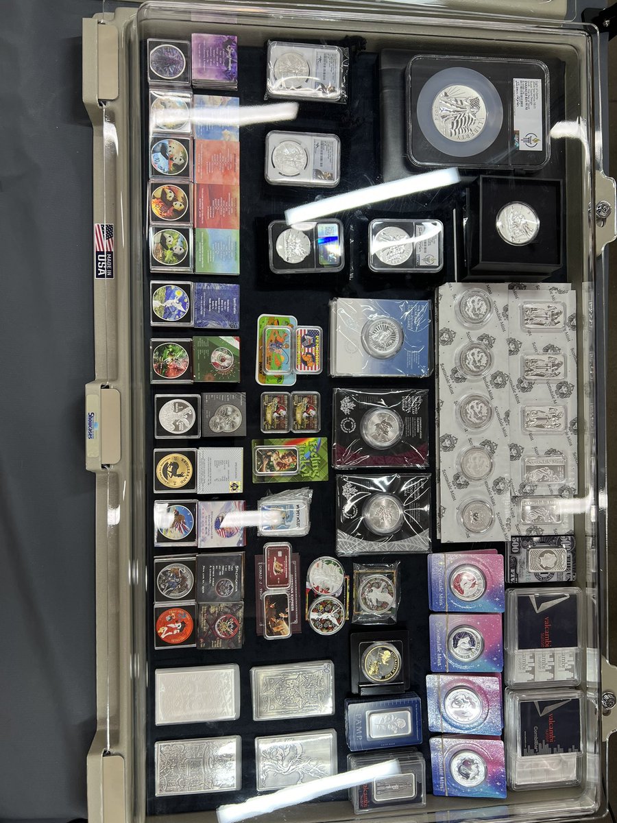 BullionBrother's tweet image. Come through and see us at the Denver Coin show this weekend! Tables 110, 112, 114 #coinshow #comethrough