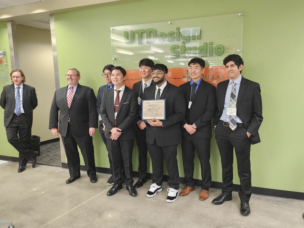 We love both our University of Texas at Dallas engineering student groups and their senior design projects. Congrats to Team 1826 Best Project of the Year. Love the company/academic interface...more please. Got ideas, email us at info@ronawk.com #utdallas, #bioengineering
