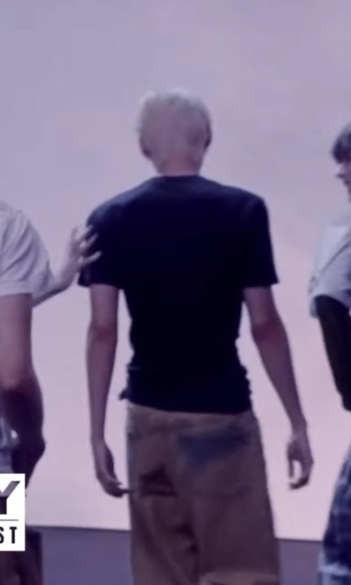 길거리남자기죽다못해그냥죽겠음